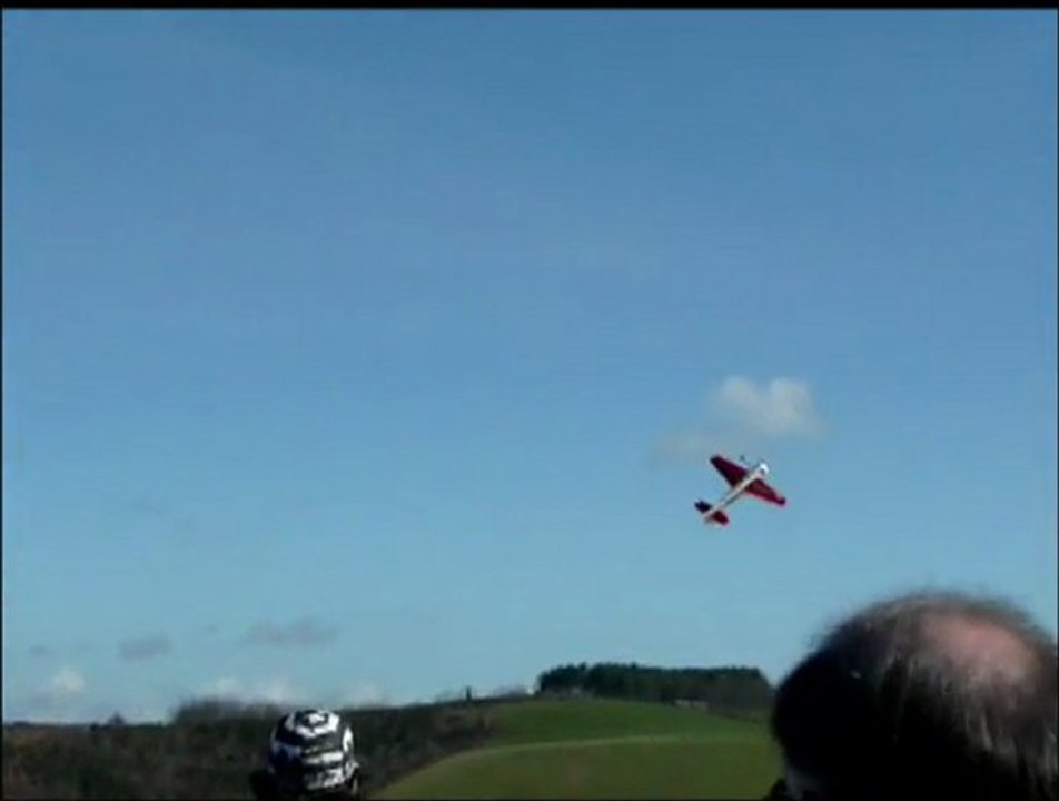 2011-02-20  Yon Vol d'entraînement