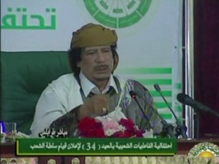 Kadhafi warns of bloodbath if West intervenes