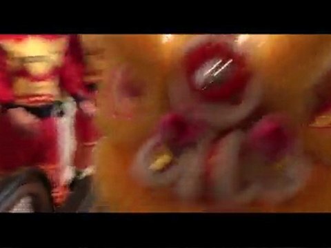Novotel Hong Kong Nathan Road Kowloon(Hotel):Lion Dance 2011