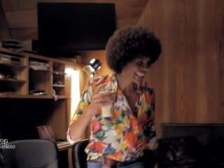 (EXCLU) Ayo et - M -  session studio inédite : "It Hurts"