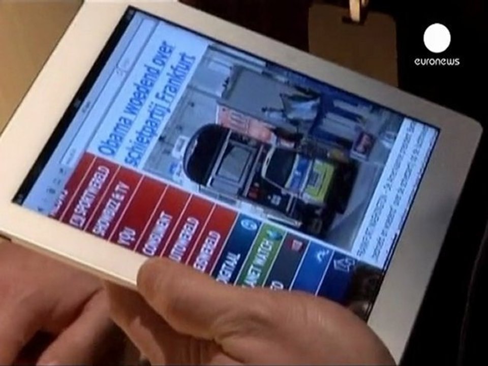 Steve Jobs torna dopo pausa malattia con nuovo iPad