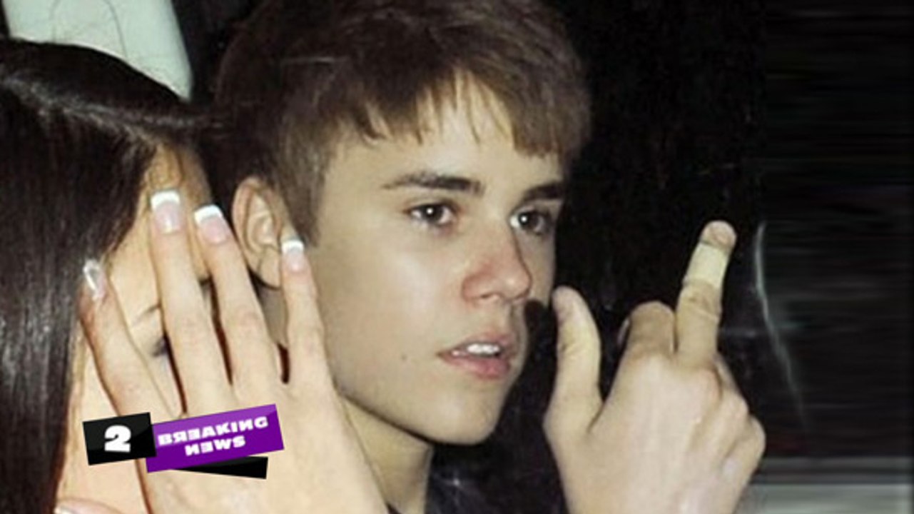 Justin Bieber fait un doigt d'honneur...
