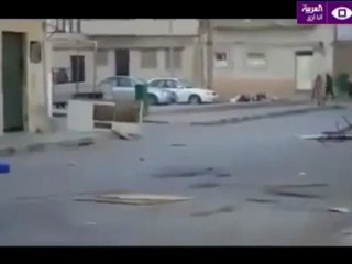 (by Omar Fakhfekh) مصور لم يسلم من رصاص كتائب القذافي