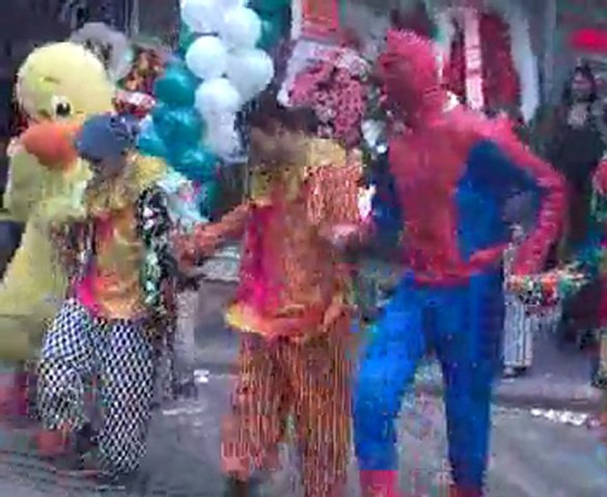 Spiderman Halayı
