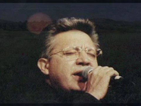 Zülfü Livaneli-Böyledir bizim sevdamız