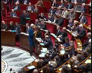 J-C LENOIR, député de l'Orne, associe M. GRALL à sa question