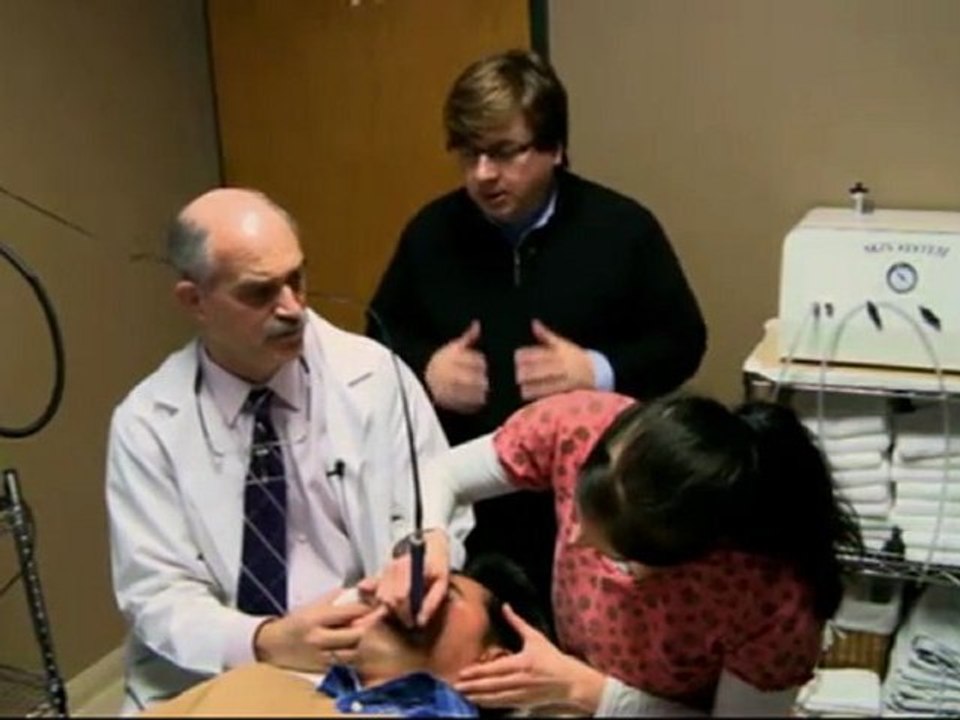 Aesthetic Medicine Minute with Dr. Darm - Acne (NW 32 TV)