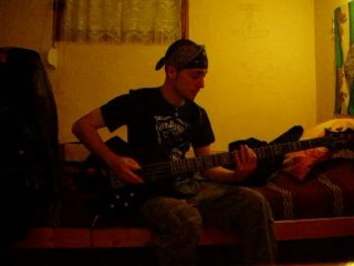 Parkway Drive - Idols And Anchors ( Reprise basse )