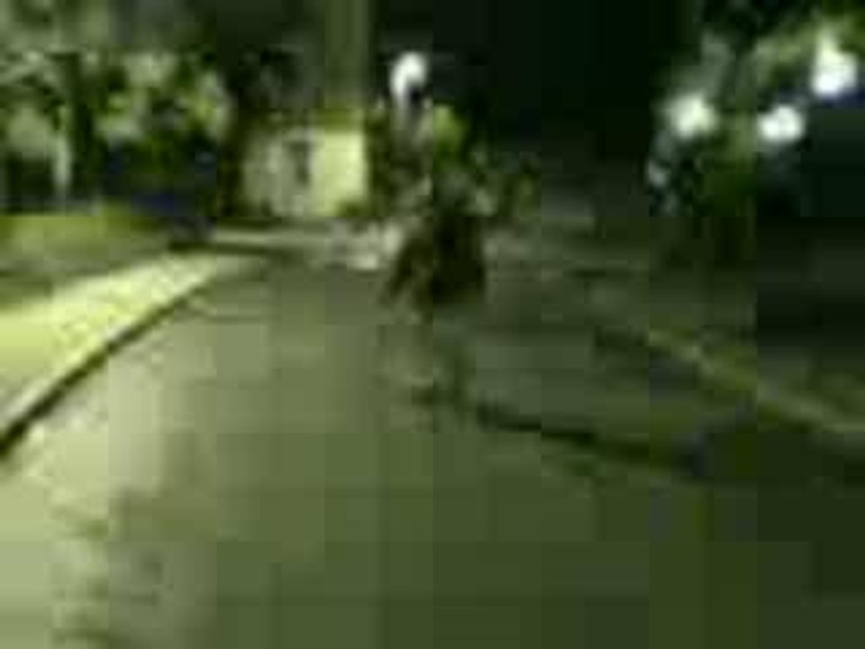 Mec Bourré qui marche en canard