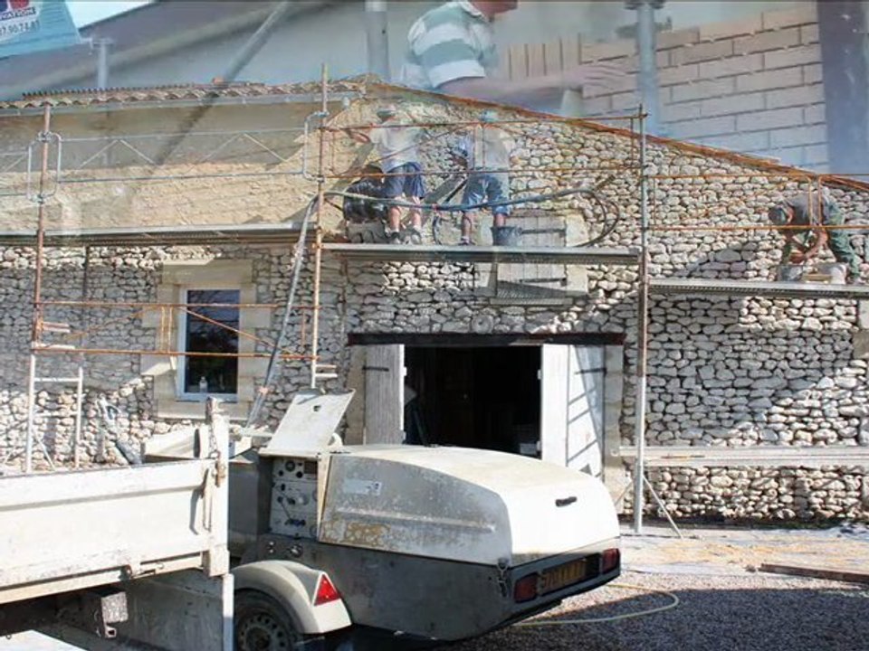 RENOVATIONS/LES ARTISANS DE CANNES