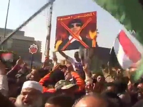 ŞEFİK'İN İSTİFASI KUTLANDI