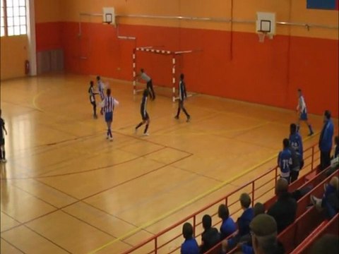FUTSAL CROIX ROUSSE CALUIRE vs CR ROUSSE 4 20 02 2011 II