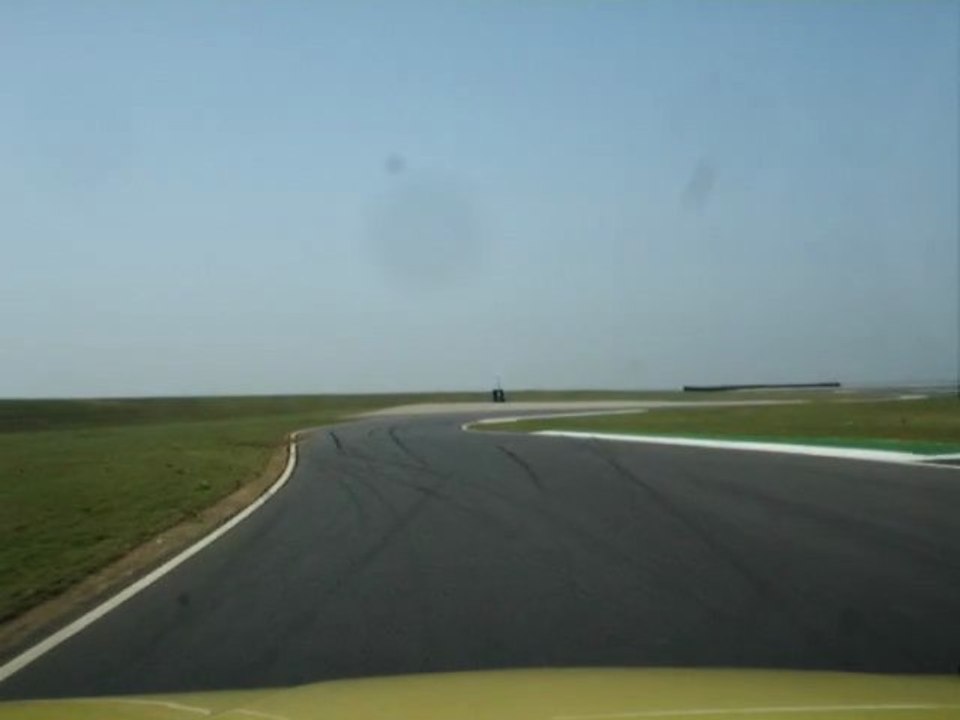 Leon cupra r circuit de fontenay le comte 05/03/11 partie 2