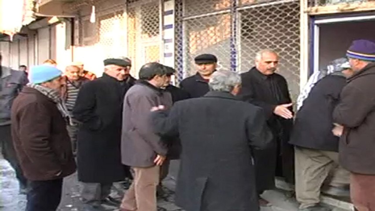 Mahalle meclisi 2 aileyi barıştırdı - YÜKSEKOVA HABER