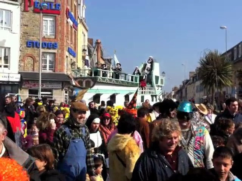 Première cavalcade du 137eme carnaval de Granville