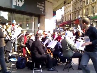 Semi-Marathon de Paris 2011 - Hotêl de ville 2/2