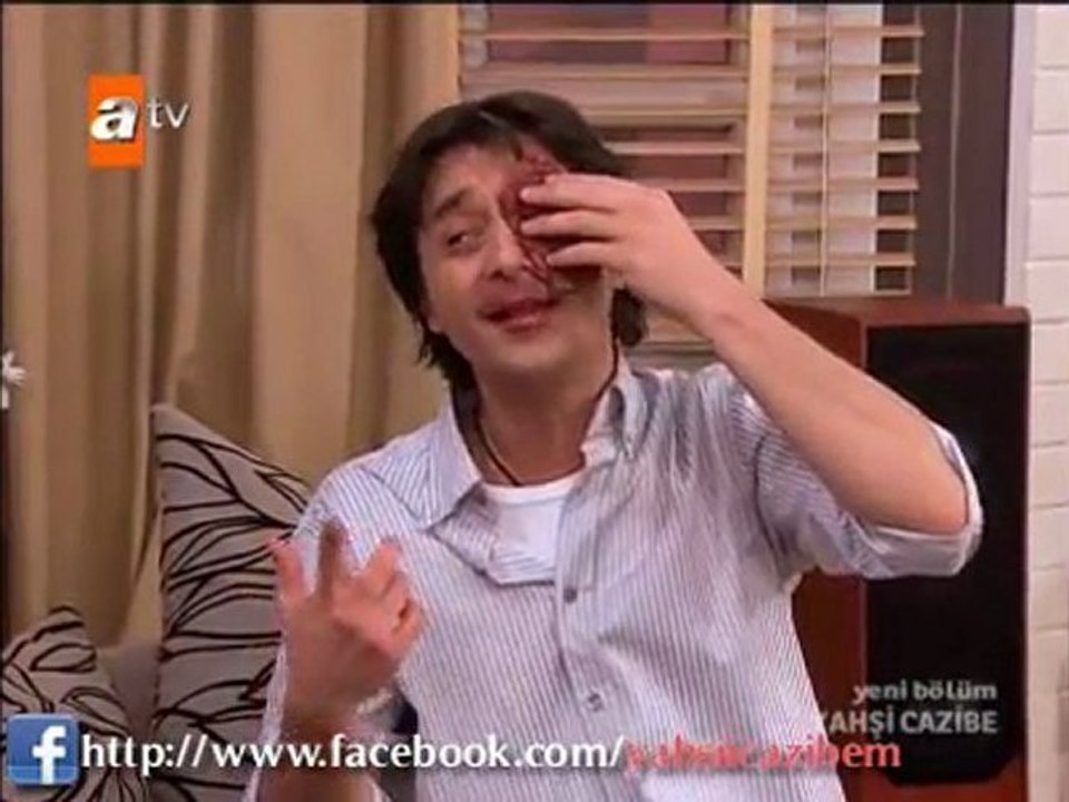 Barış Kırmızı şarap almaya Mahsene iniyor ;)