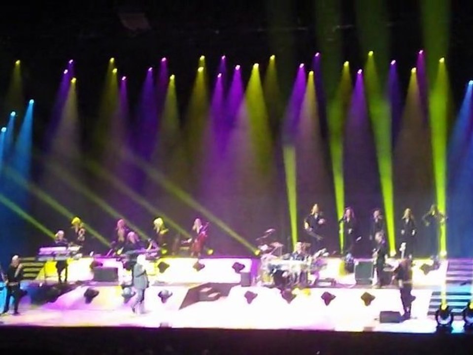 Mam'selle Louisiane début Sardou Zénith Orléans 05 03 2011