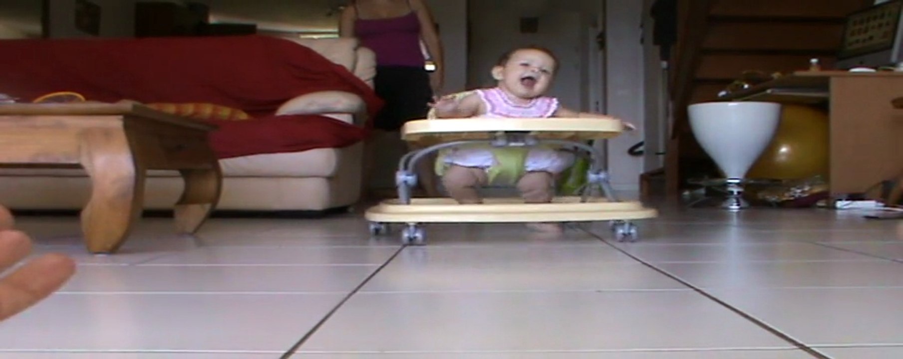 Viens, Laly !