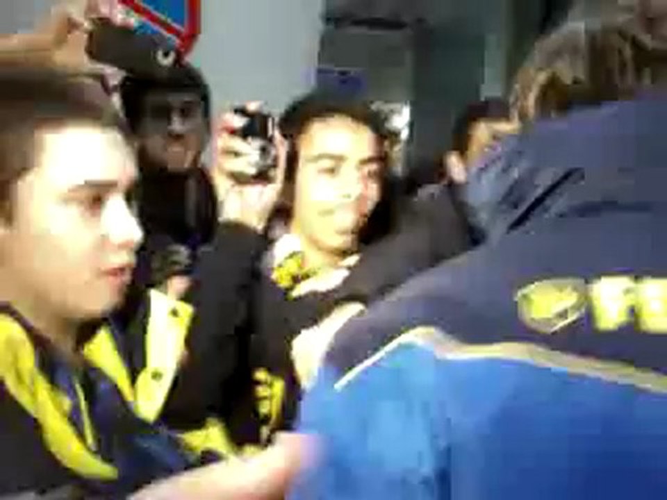 | GFB 06 | Esenboğa havaalanı takım otobüsünü karşılama