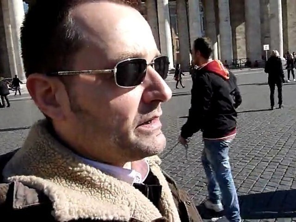 La Plaza de San Pedro en la Ciudad del Vaticano