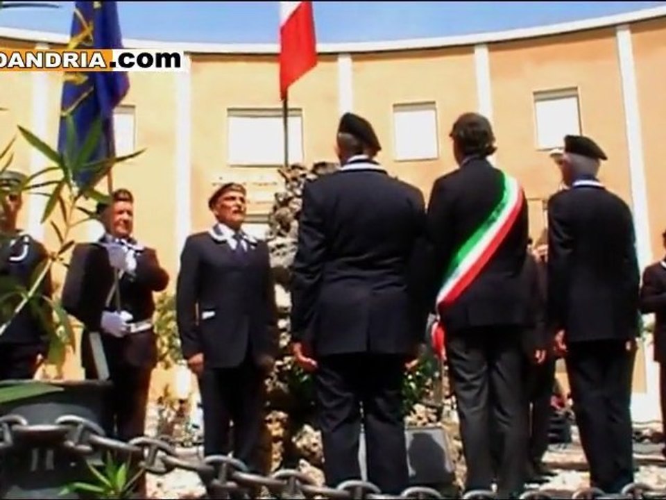 I 40 anni  dell'Associazione Nazionale Marinai dItalia   : la deposizione in Piazza Trieste e Trento