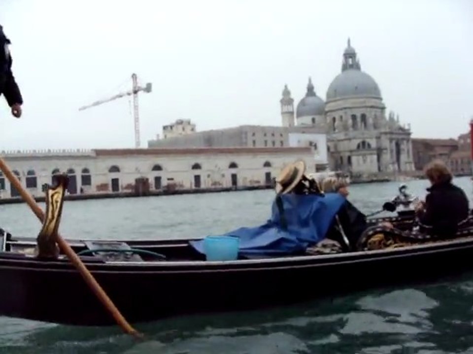 CARNAVAL DE VENISE  28 février 2011  BALLADE EN GONDOLE