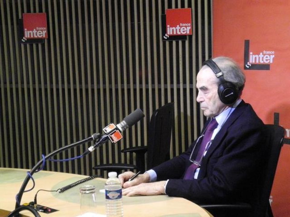 Robert Badinter : "On peut tout redouter du Colonel Khadafi"