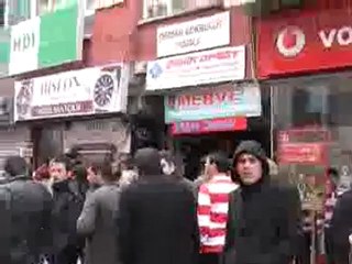 Emekli polis eşiyle tartışan optikçiyi öldürdü