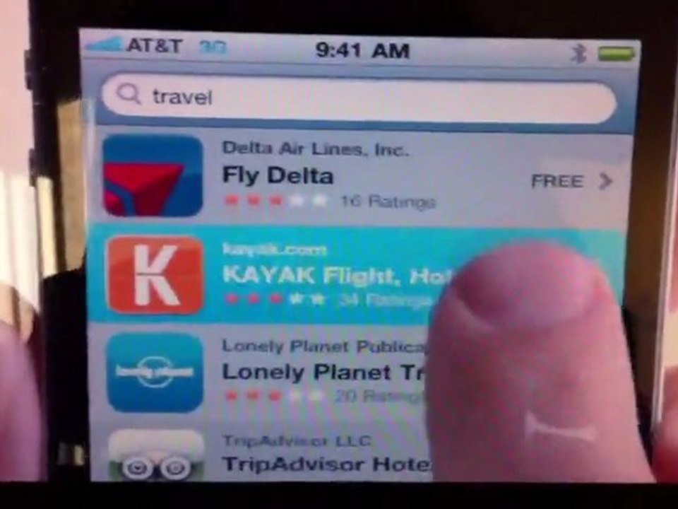 IPhone 4 pub : AT&T Verizon