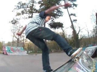 Trick of the week- Yanni Amazouz " Fakie rock n roll"