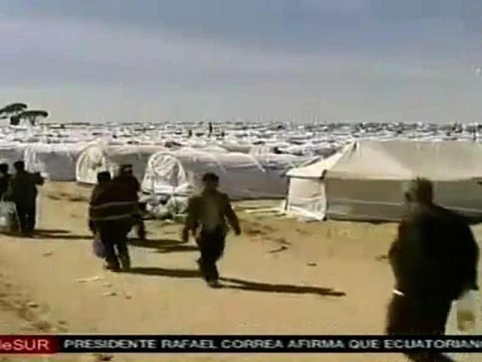 Continúa en Libia el éxodo hacia Egipto y Túnez