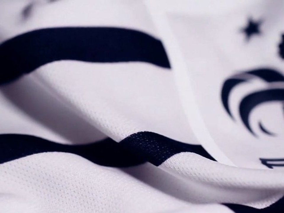 Nouveau maillot extérieur France Nike 2011