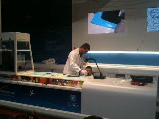 Axel a la cité des sciences