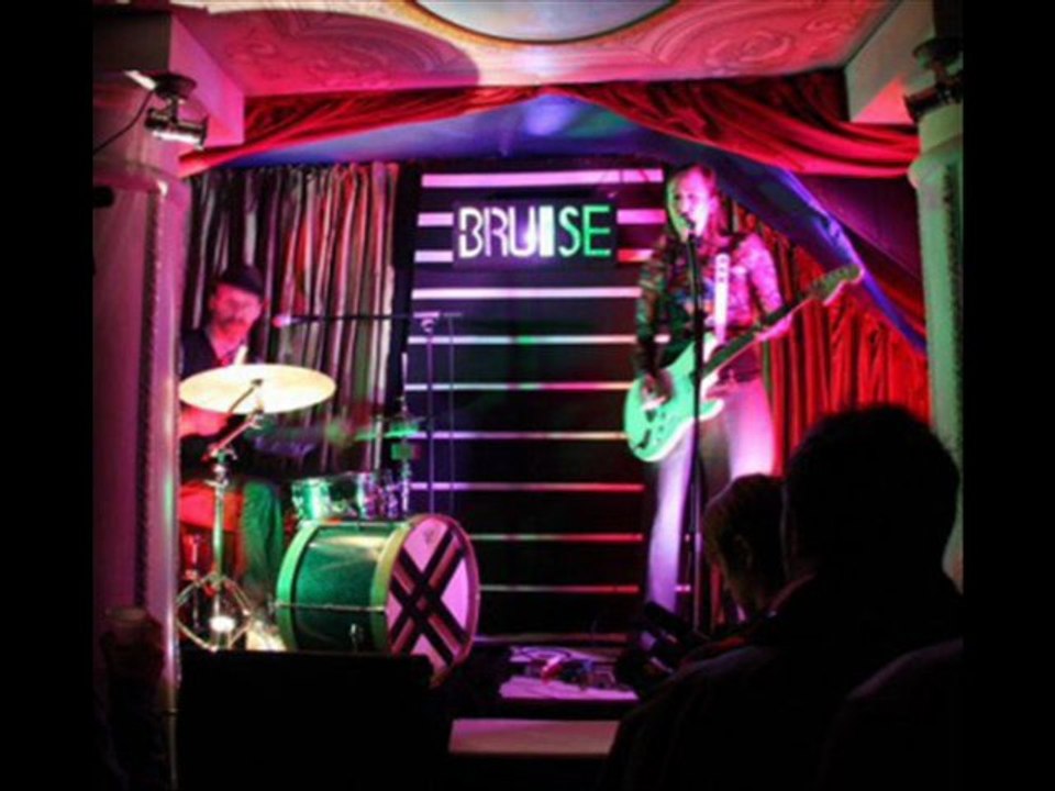 BRUISE Silver Machine