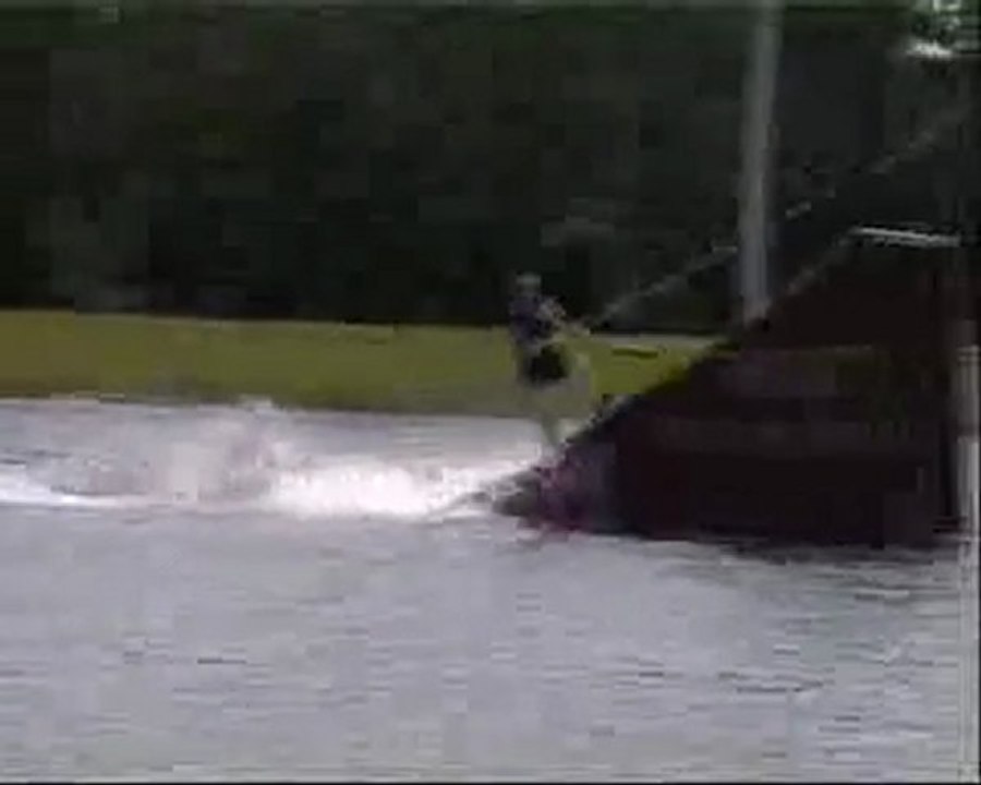 Wakeboarding ramp bail