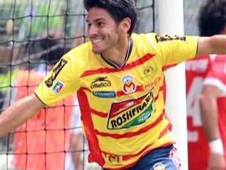 Medio Tiempo - El Circo de la J9