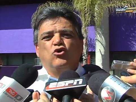 Medio Tiempo.com - 2 Martín del Campo. 23 Febrero 2011..mov