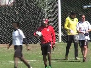 Medio Tiempo - Benjamín Galindo. Conferencia de prensa- 21 Febrero 2011..mov