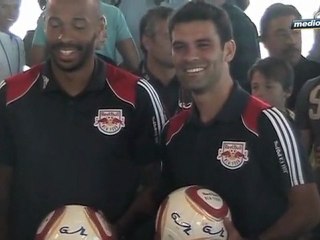 Medio Tiempo.com - Rafael Márquez con Thierry Henry. Conferencia de prensa. 14 de Febrero..mov