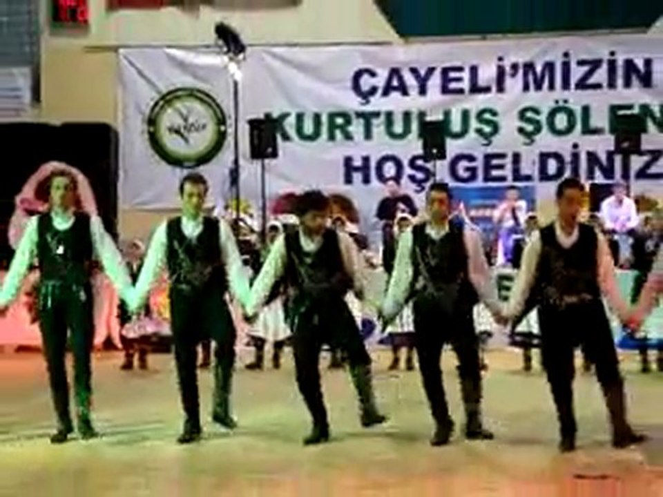 AKÇAABAT FOLKLOR EKİBİ 3