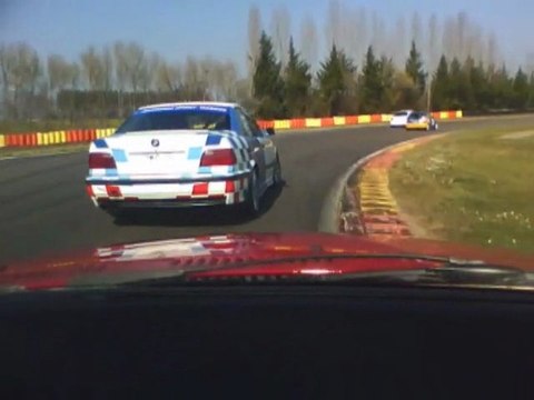M3 e36 GrN - 1ère manche CDF 2011 Nogaro (partie 1)