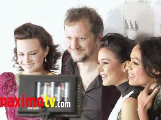 "Girl Walks Into A Bar" Premiere Arrivals