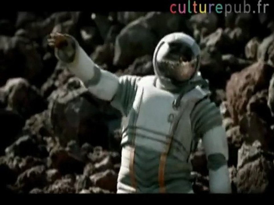Moon SUV stolen by Martians ! / Bridgestone Superbowl ad.