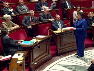 Violences aux femmes: Bachelot annonce un "3e plan d'action"