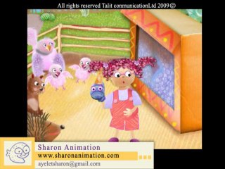 lily&pepper are playing with dolls