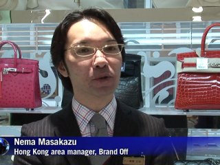 China's middle class stampede for luxury handbags