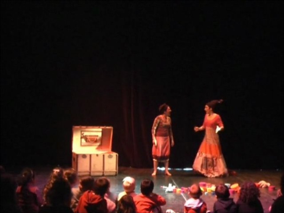 spectacle Chut! Ecoute... 08 03 2011 part2 images M. Legoix