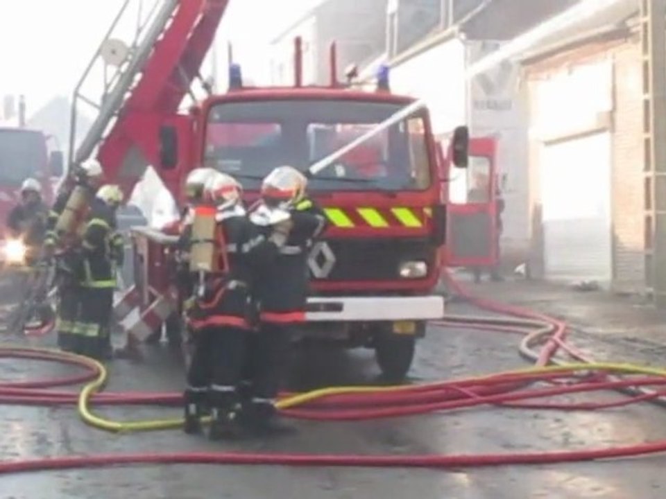 Sains-Richaumont : un commerce et une maison incendiés