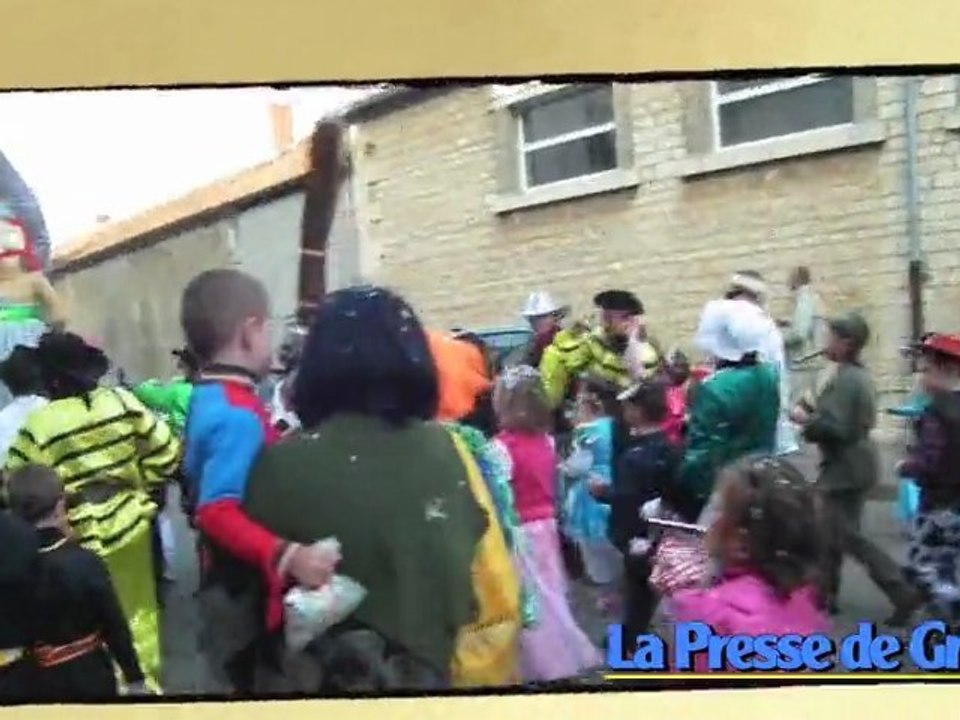 Les costumés sortent en bande